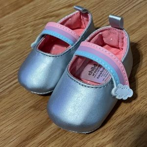 Carter’s newborn shoes